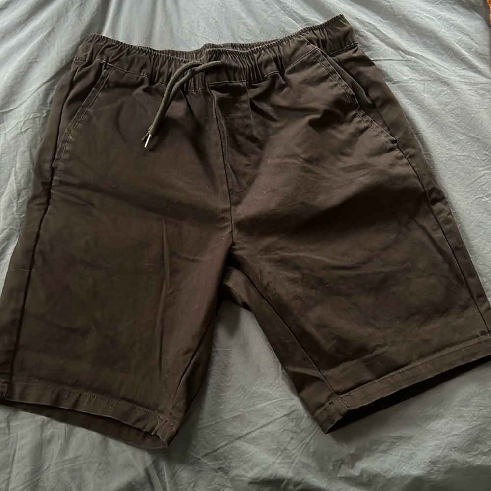 Men’s black elastic waist shorts